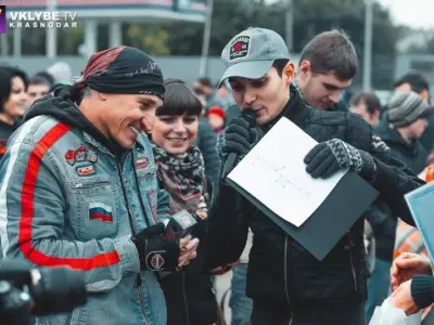 Участники мотособытия